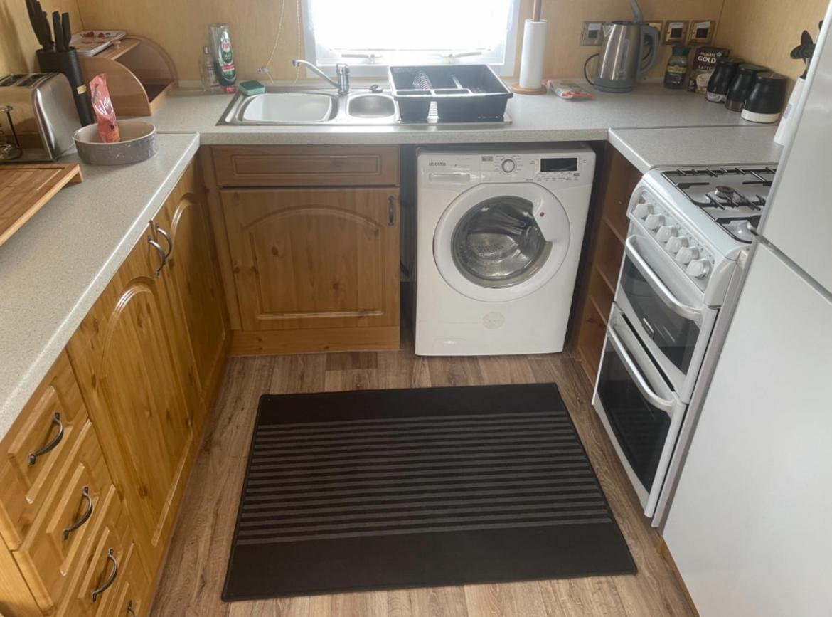 Spacious Luxury Escape With Sea Views And Pet Friendly At Clarach Bay Aberystwyth Exterior foto